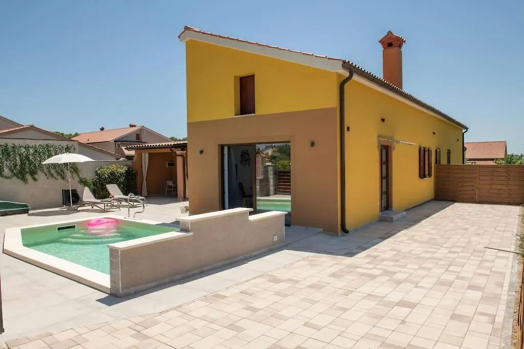 Apartment Vilo With Heated Pool In Istria 0*, Marcana